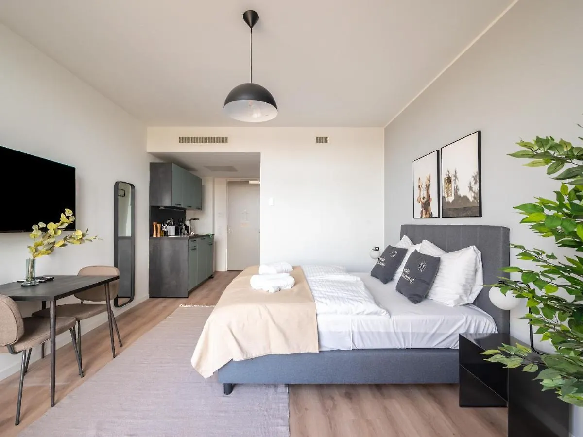 limehome Eindhoven Gashouder 0*,  Niederlande